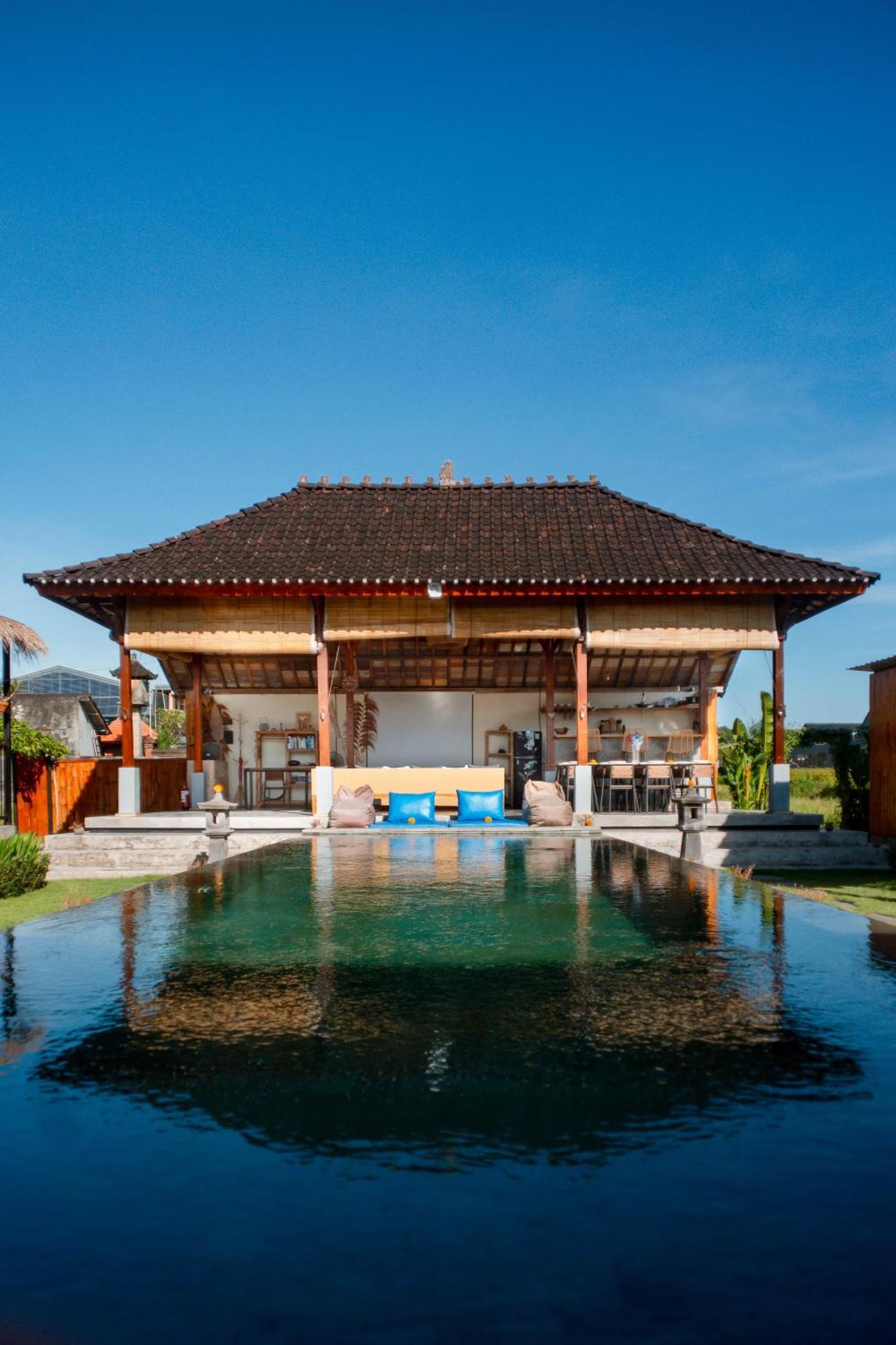 Nila Chandra Bungalows Ubud  Exterior photo