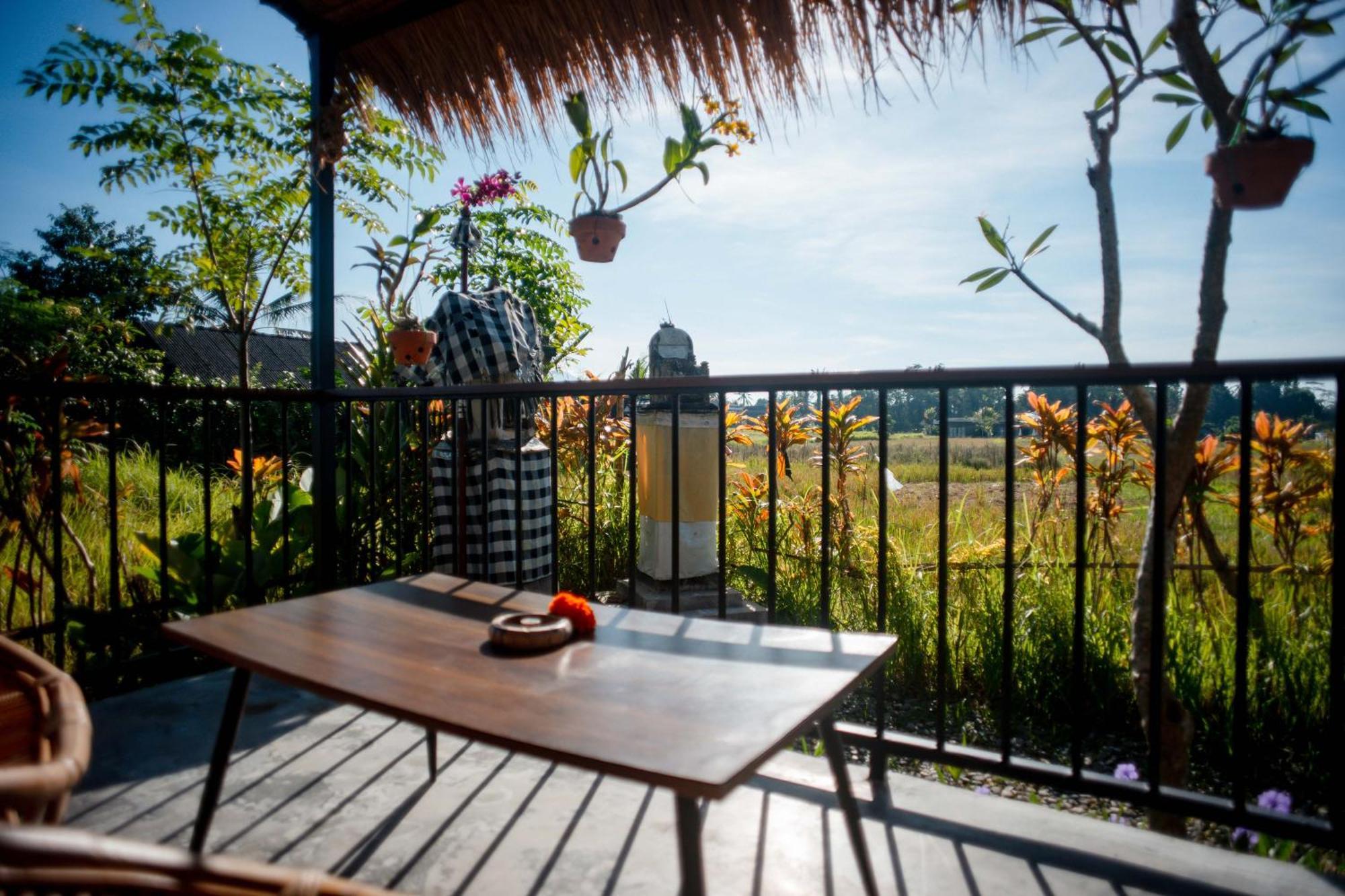 Nila Chandra Bungalows Ubud  Exterior photo